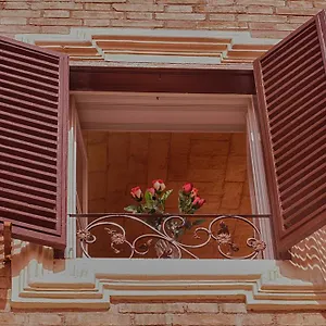 rezervați aici
